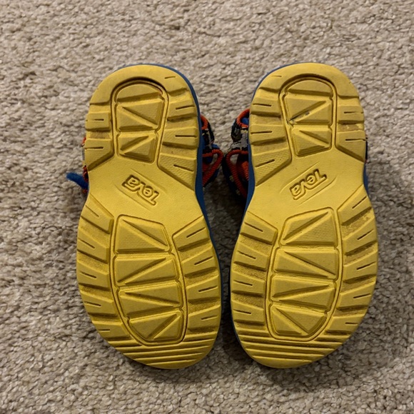 Teva Kids Sandals in Blue and Red Pattern - Picture 4 of 4